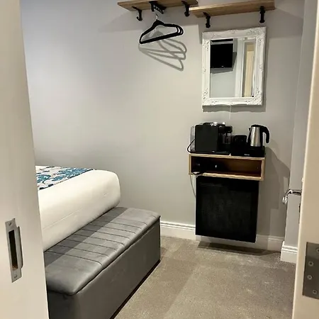 Number 31 Boutique Townhouse Γκάλγουεϊ