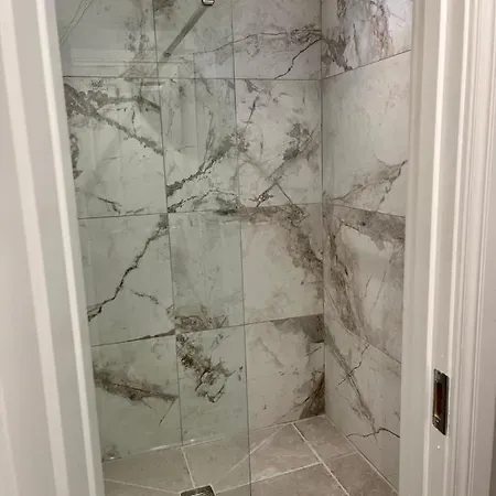 Number 31 Boutique Townhouse Γκάλγουεϊ