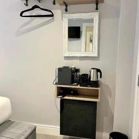 Number 31 Boutique Townhouse 4*