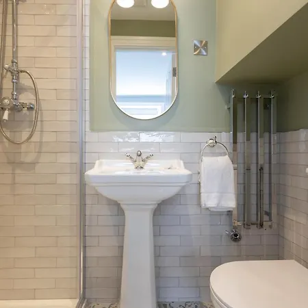 Number 31 Boutique Townhouse Konukevi Galway
