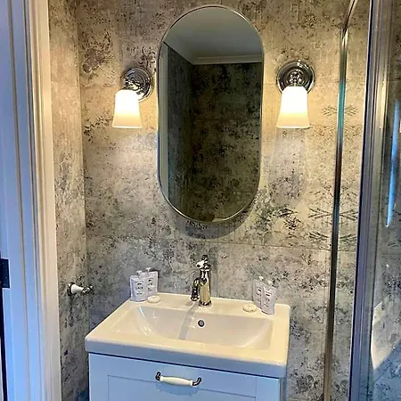 Number 31 Boutique Townhouse