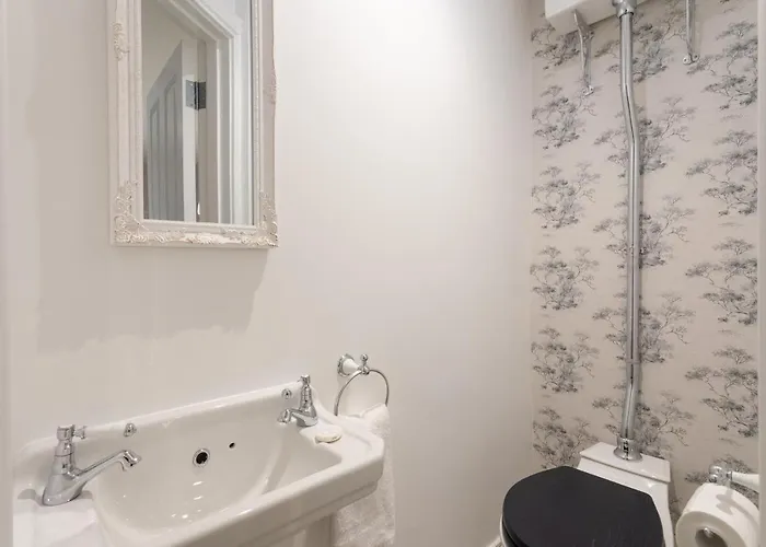 Number 31 Boutique Townhouse 4*