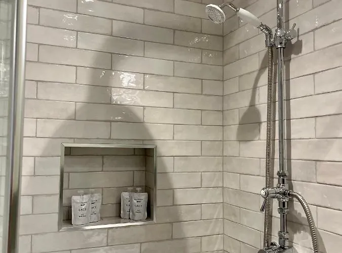 Number 31 Boutique Townhouse Гостевой дом